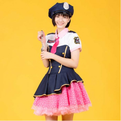 差し色ピンクの萌え系ポリス