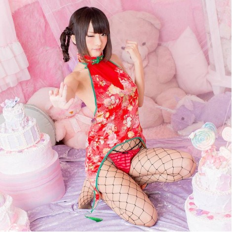 【lick×lick】緑パイピングのチャイナ風花柄ホルターネック