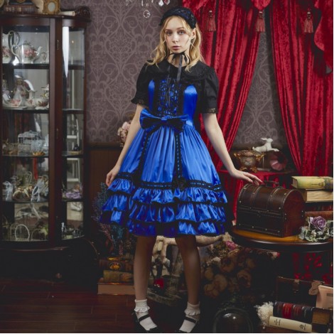 光沢素材のドレスジャンパースカート