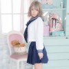 刺繍入りスカーフ留めの紺×白セーラー服
